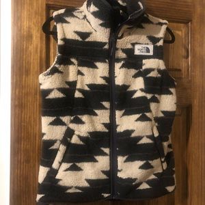 North face fleece vest size medium